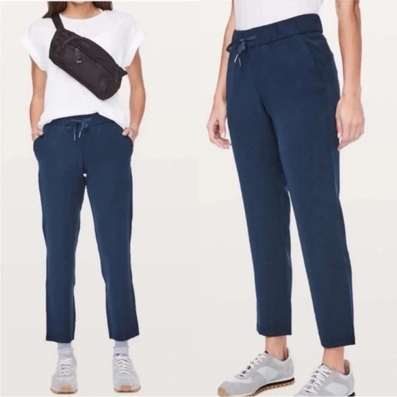 Lululemon On The Fly Pants‎ Mid Rise Work Relaxed Crop True Navy Blue 10 - Picture 3 of 9
